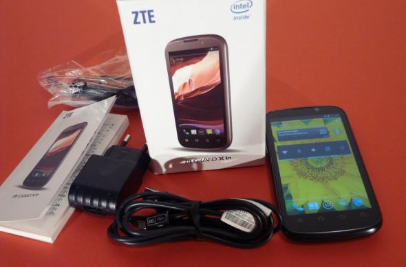 ZTE Grand X In unboxing: primul nostru telefon cu procesor Intel scos din cutie (Video): p1310062jpg.jpg