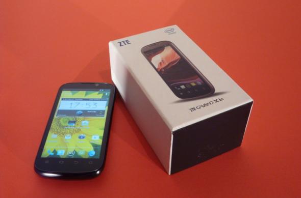 ZTE Grand X In unboxing: primul nostru telefon cu procesor Intel scos din cutie (Video): p1310052jpg.jpg