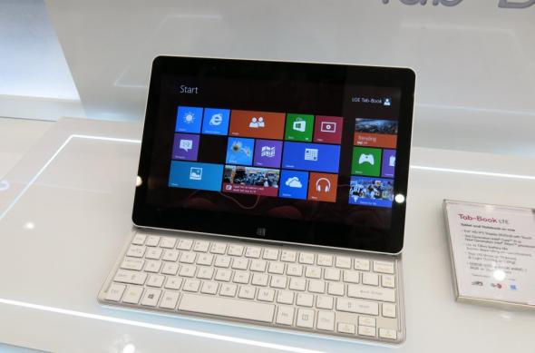 MWC 2013: LG Tab-Book hands on, tableta cu tastatura glisantă și Windows 8 (Video): lg_tab_book_01jpg.jpg