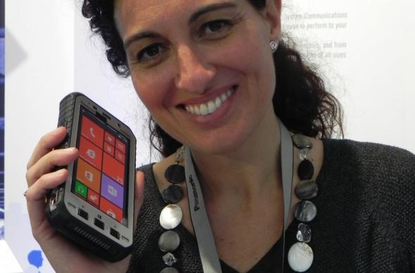 MWC 2014: Panasonic ToughPad 5 hands on preview - telefonul ultrarezistent prin definiție (Video): dscn4979jpg.jpg