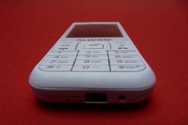 Allview M5 Music, un nou telefon dual SIM made in Romania
