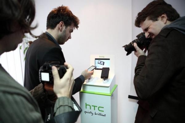 HTC Desire HD debuteaza in Romania, cu noua interfata HTC Sense
