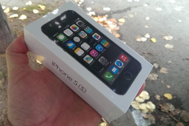 iPhone 5S la Mobilissimo.ro! Urmează luni unboxing și peste o săptămână review!: iphone_5s_mobilissimo_ro_01.jpg