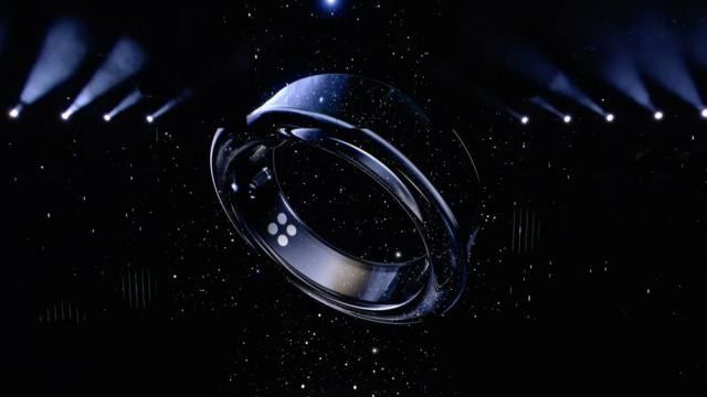 <b>Inelul Samsung Galaxy Ring va face plăți, va măsura fluxul sanguin şi va avea EKG; Aflăm când se lansează</b>Samsung Galaxy Ring a fost momentul de "one more thing" de la evenimentul Unpacked ţinut de Samsung luna trecută în San Jose, California, acolo unde a debutat seria Galaxy S24. Azi avem o scăpare importantă, care dezvăluie că inelul 