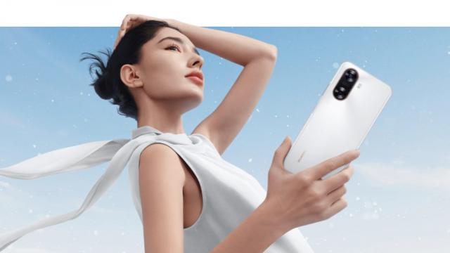 <b>HUAWEI anunță telefonul Enjoy 70z cu baterie de 6000 mAh; Costă doar 140 de euro</b>HUAWEI are un nou smartphone de prezentat pe final de lună februarie, un model entry level cu baterie mare și design arătos, numit Huawei Enjoy 70z. Sosește pentru început pe piața din China, iar per total lucrurile sună bine la suma