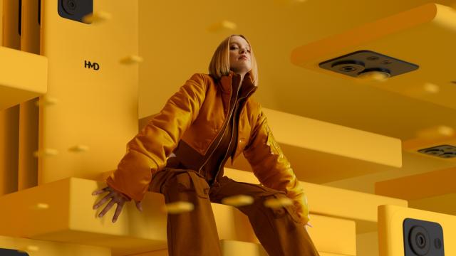 <b>HMD anunţă telefonul Barbie Flip, noi dispozitive uşor de reparat acasă; Flagship Nokia poate la vară?</b>HMD a ţinut un eveniment în avanpremieră MWC 2024 azi şi ne-a surprins cu un parteneriat cu... Barbie. În plus a anunţat şi că va lansa noi telefoane uşor de reparat acasă, în vara. Detalii găsiţi mai jos. HMD a subliniat şi că va continuă să vândă