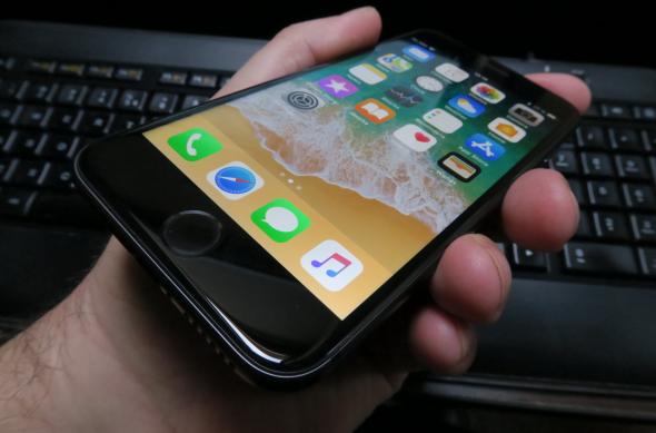 Fotografii hands-on Apple iPhone 8: Apple-iPhone-8_006.JPG