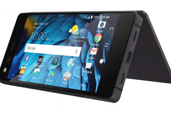 ZTE pregăteşte deja un alt telefon pliabil, urmaşul lui ZTE Axon M