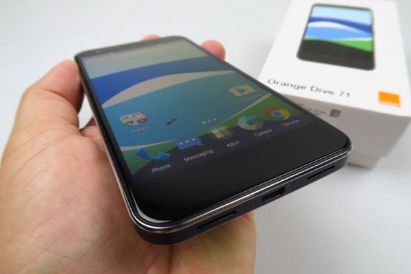 Orange Dive 71 Unboxing: cel mai arătos telefon cu 1 GB RAM la ora actuală, vine cu dublă faţetă din sticlă (Video)
