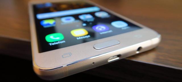 Samsung Galaxy J5 (2016) Review