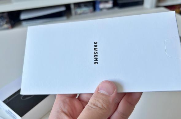 Samsung Galaxy A17 5G - Unboxing: Samsung-Galaxy-A17-5G-Unboxing_004.jpg