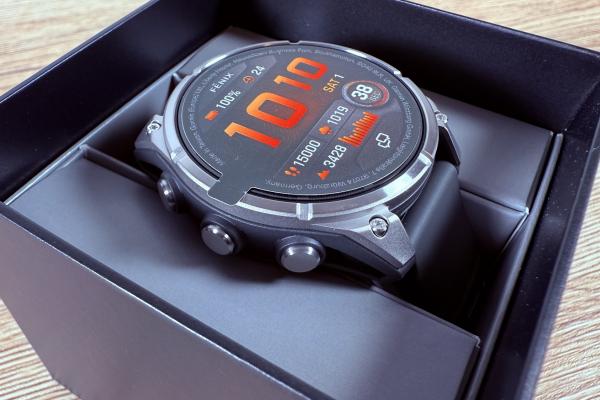 Garmin Fenix 8 Pro - Unboxing