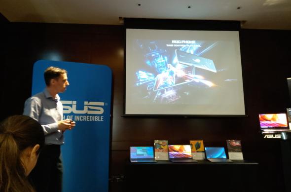 ASUS ROG Phone prezentat în România (galerie foto): IMAG0266.jpg