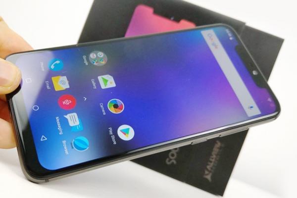 Allview Soul X5 Pro Unboxing: primul telefon cu breton, AI şi deblocare facială 3D de la Allview este aici