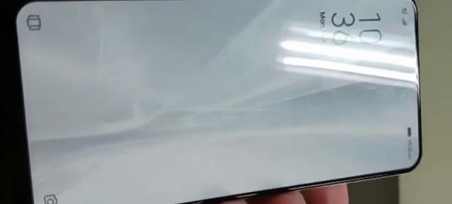 ASUS ZenFone 6 apare într-un video hands-on cu mecanism glisant cu funcție dublă: slide down pentru camera selfie și slide up pentru difuzor