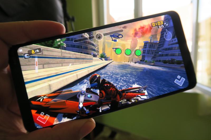 Putere volum Nokia 9 Pureview: Nokia-9-Pureview_163.JPG