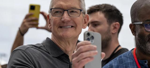 Apple pariază pe AI cu o investiție de 500 de miliarde de dolari; Un nou centru de servere pentru Apple Intelligence în Texas