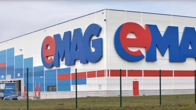 <b>De la plăți amânate la căutare vizuală: ce definește shoppingul online în 2025, conform eMAG</b>Tot mai mulți români preferă cumpărăturile online, iar datele INS arată că 72,9% dintre consumatori au achiziționat produse din ecommerce în 2024, în creștere față de anul anterior. eMAG identifică cinci tendințe principale care vor modela piața în 2025
