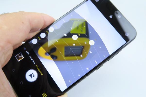 Allview Soul X5 Pro: Camera ştie cu Bokeh şi selfie, prim planuri foarte reuşite