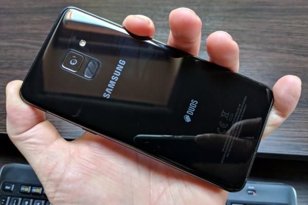 Samsung Galaxy A8 (2018) - Fotografii Hands-On