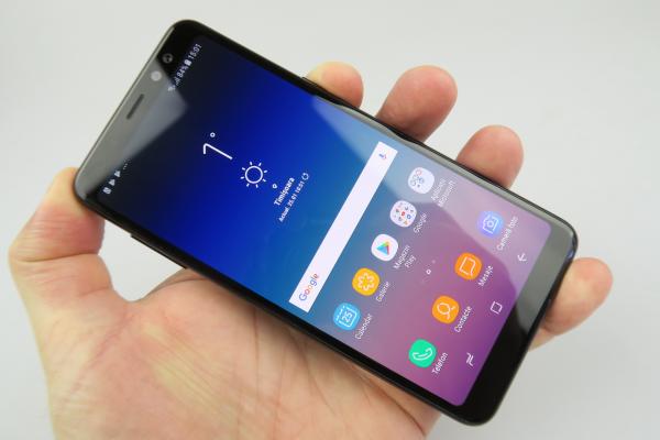 Samsung Galaxy A8 (2018) - Galerie foto Mobilissimo.ro