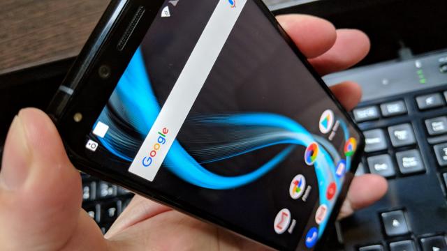<b>Allview X4 Soul Infinity Plus Review</b>După ce ne-am potolit apetitul de X4 Soul Infinity cu modelele Infinity L şi Infinity N, e momentul să trecem şi la flagship. E vorba despre Allview X4 Soul Infinity Plus, care din start are o bilă albă: a primit o super oferta. Lansat în toamna trecută..