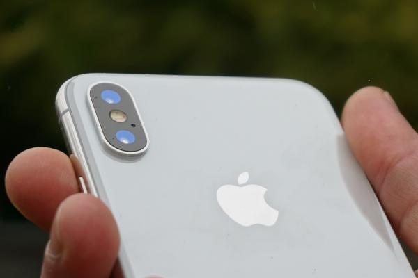 Apple iPhone X: Cameră egală cu campionii momentului, cel puţin la fotografiere