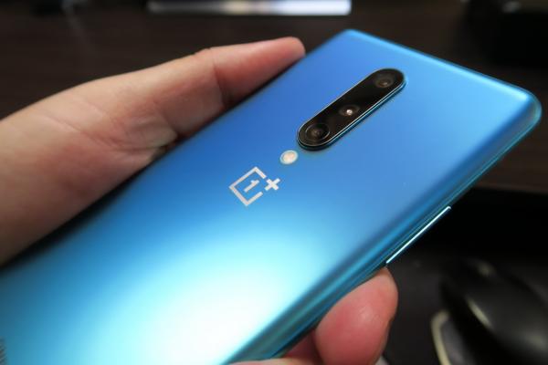 OnePlus 8 și OnePlus 8 Pro primesc OxygenOS Open Beta 11 cu patch de securitate pe luna iunie și funcție screenshot AOD
