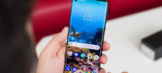 Motorola lucrează la noua generație Moto Edge! Apar detalii despre configurațiile și camerele terminalelor