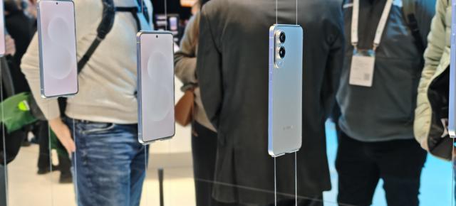 Mai subțire și cu baterie mai mare? Samsung are planuri mari cu Galaxy S26 Edge, baterie Si/C?