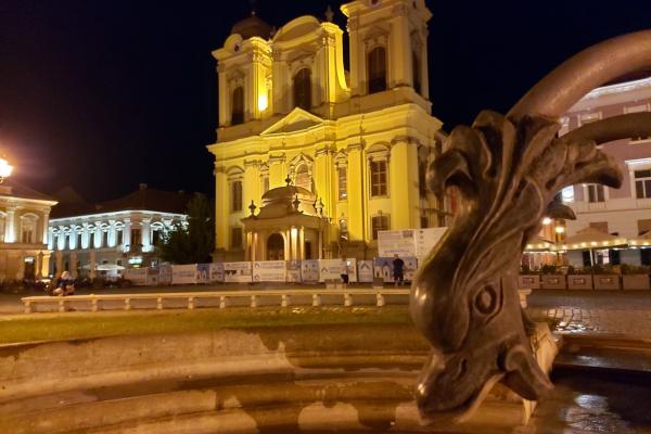 Fotografii făcute seara cu Samsung Galaxy A80 (mostre foto low light)