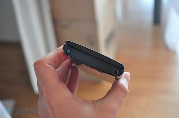 Dell Venue Pro - un smarpthone WP7 cu ecran de 4.1 inchi si tastatura QWERTY: dell_venue_pro_24.jpg
