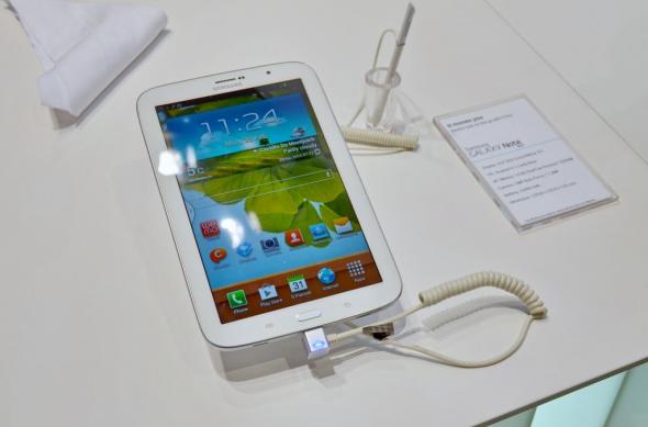 MWC 2013: Samsung Galaxy Note 8.0 Într-un preview detaliat Mobilissimo.ro (Video): samsung_galaxy_note_8_0_14jpg.jpg