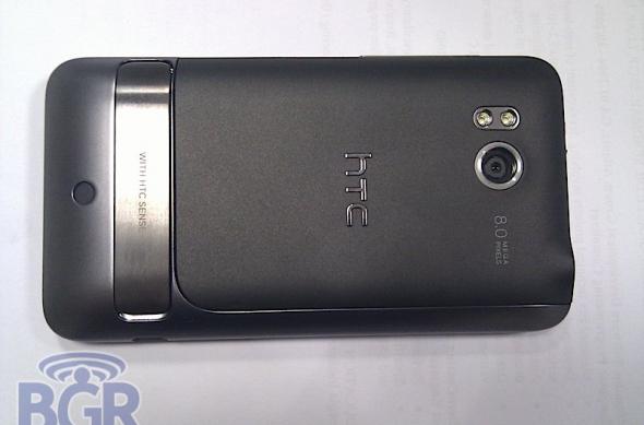 Un nou smartphone HTC, in stilul lui EVO isi face aparitia pe web: img_20100827_131036.jpg