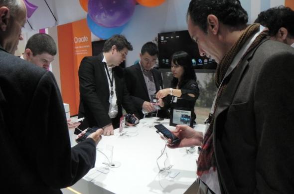 Standul Sony de la MWC 2012 - elegant, divers etnic, minimalist (Video): dscn0777jpg.jpg