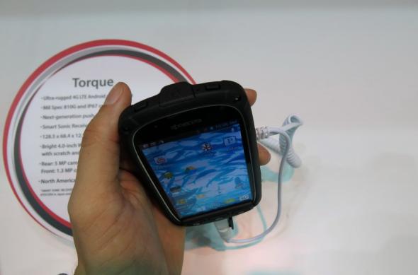 MWC 2013: Kyocera Torque hands on - cu mâinile pe un telefon ultrarezistent (Video): kyocera_torque_02jpg.jpg