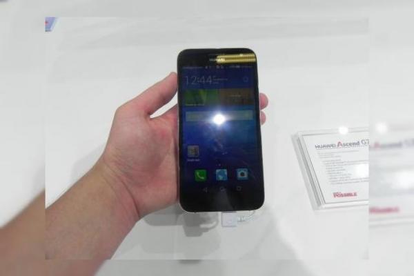 IFA 2014: Huawei Ascend G7 hands on - carcasă metalică și specificații midrange (Video)