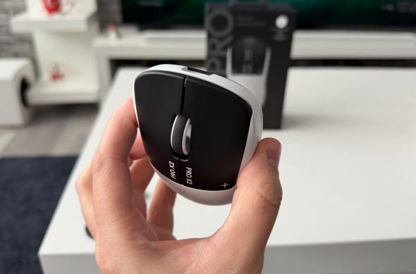 Logitech Pro X2 Superstrike - Fotografii (2): Logitech-Pro-X2-Superstrike_ (32).jpg