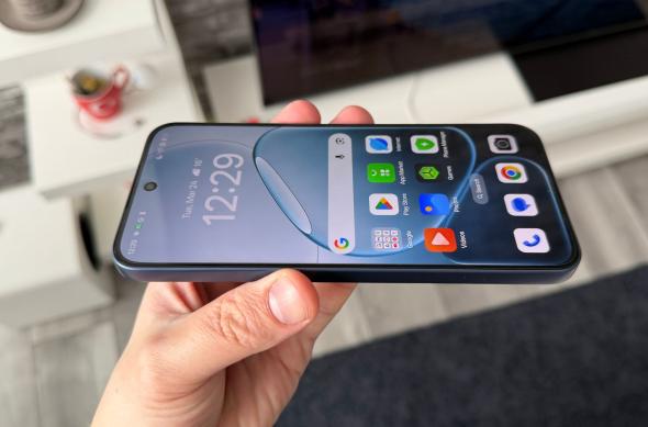 OPPO A6 Pro 5G - Design: OPPO-A6-Pro-Design_ (33).jpg