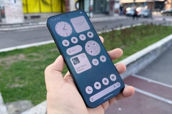 Nothing Phone (4a) Pro: Interfață cu personalitate, direcție diferită la nivel software, cu accent pe preferințele fanilor