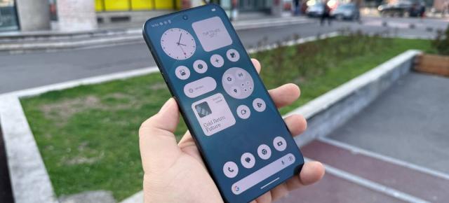 Nothing Phone (4a) Pro: Interfață cu personalitate, direcție diferită la nivel software, cu accent pe preferințele fanilor