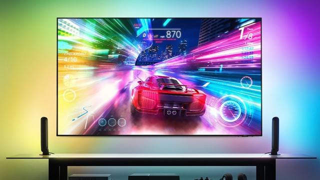 <b>Turul Magazinelor #1581: TV OLED Samsung 2025, laptop cu RTX 5000 la 4000 de lei şi ceva, Galaxy S26 la prima ieftinire</b>Începutul de săptămână şi finalul de martie stau sub semnul celor 4000 de lei. 4000 lei TV OLED Samsung, 4000 lei laptop cu RTX 4000 şi un Galaxy S26 care pică sub 4000 lei. Suntem la Turul Magazinelor, episodul #1581. Avem şi machete de maşini Dacia