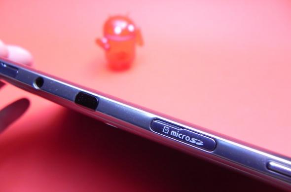 Samsung Galaxy Note 10.1 review - o tabletă puternică, cu un stylus superdotat, ecran ușor dezamăgitor (Video): 11_samsung_galaxy_note_10_1_review_mobilissimo_rojpg.jpg