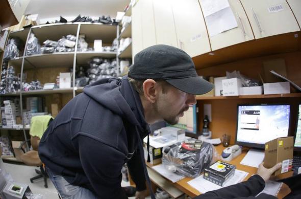 F64 prezintă primele rezultate din campania Black Friday: 14.800 de produse comandate, creștere de 75% față de 2012: 1461077_10151793194722654_521751925_n.jpg