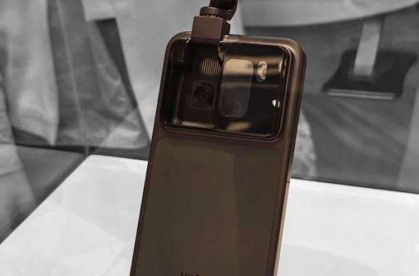 Honor Robot Phone - Concept: Honor-Robot-Concept (1).jpg