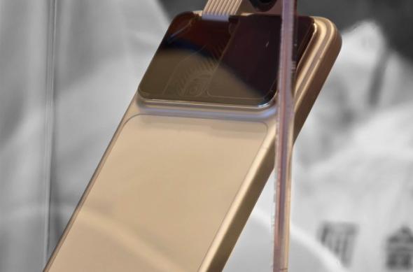 Honor Robot Phone - Concept: Honor-Robot-Concept (3).jpg