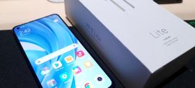 Xiaomi Mi 11 Lite 4G Unboxing: telefon 4G stilat, cu 90% din dotările variantei 5G (Video)