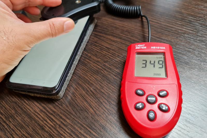 Luminozitate display Realme 8 5G și ecranul văzut la microscop: Realme-8-5G_008.jpg