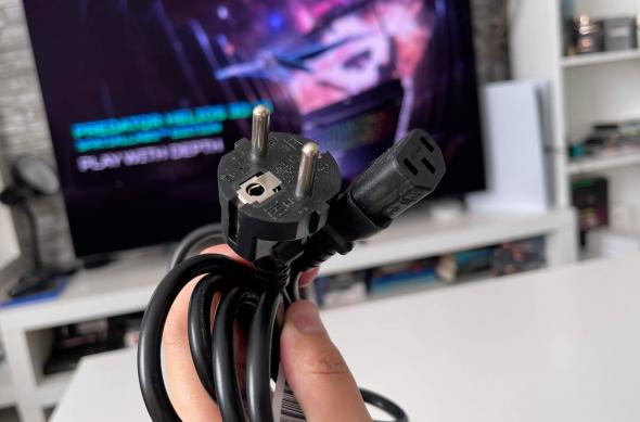 Acer Predator Helios 15 3D SpatialLabs Edition - Unboxing: Acer-Predator-Helios-15-3D-Spatial-Labs-Edition-Unboxing_008.jpg