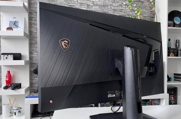 MSI Optix MPG321QRF-QD - Fotografii: MSI-Optix-MPG321QRF-QD_025.jpg